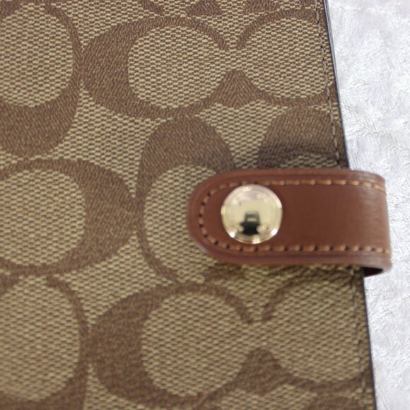 Coach Signature Canvas Planner / Notebook Cover Brown Leather Trim NWOT - Picture 5 of 5